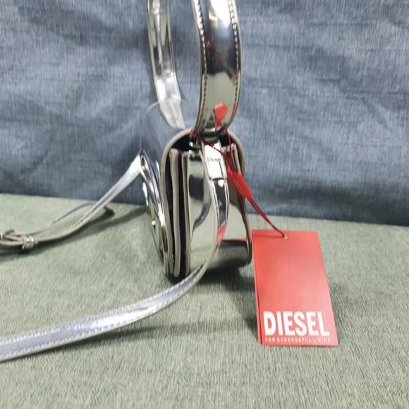 Diesel 1DR shoulder bag in Silver - Picture 5 of 6